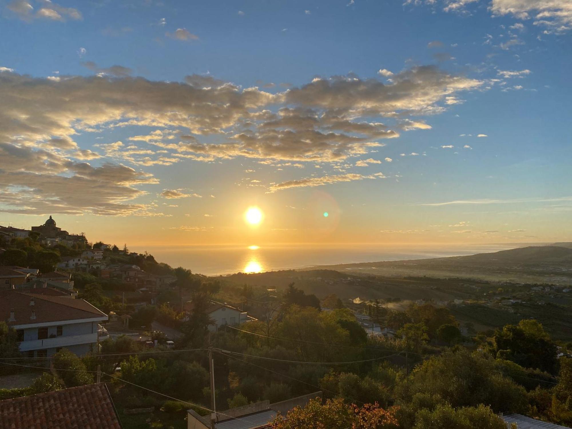 Seta Luxury Apartamento Roseto Degli Abruzzi Exterior foto